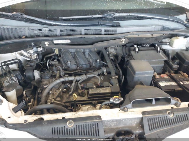 5TDKK3DC9GS699659 Toyota Sienna Le 8 Passenger