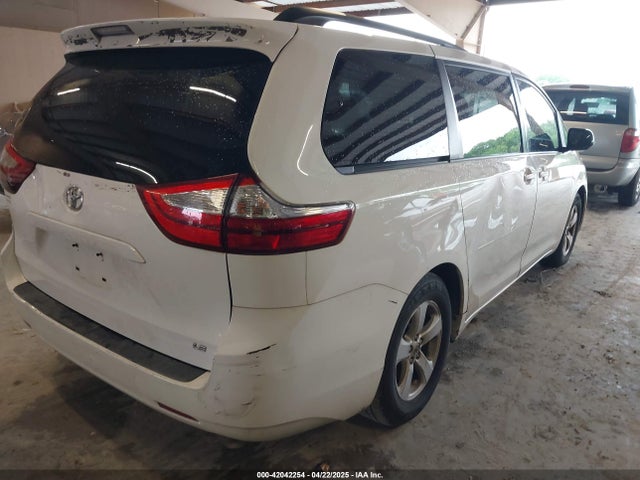 5TDKK3DC9GS699659 Toyota Sienna Le 8 Passenger