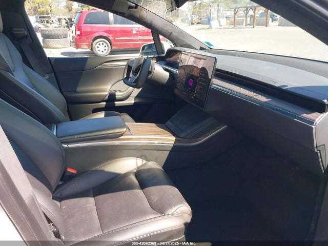 2022 TESLA MODEL X 7SAXCDE58NF342776 Photo 4