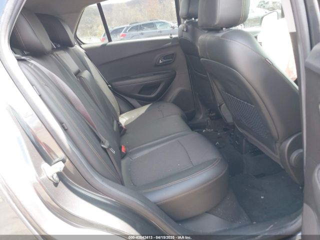 KL7CJLSB1JB581828 Chevrolet Trax Lt