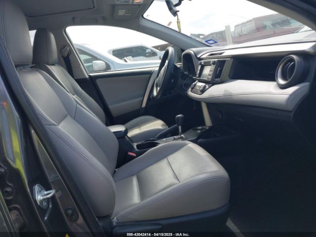 JTMWFREV5FD070547 Toyota Rav4 Xle
