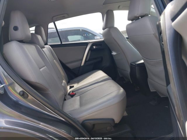 JTMWFREV5FD070547 Toyota Rav4 Xle