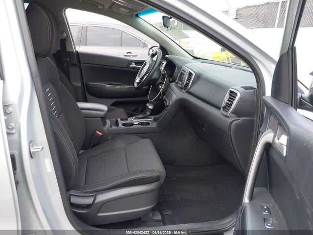 KNDPM3ACXJ7483437 KIA Sportage Lx