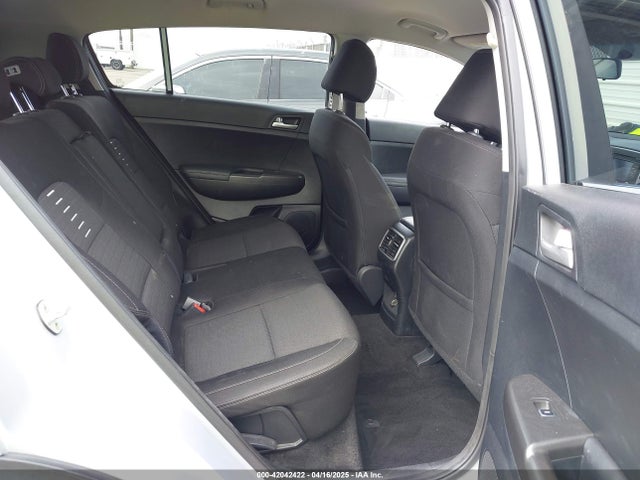 KNDPM3ACXJ7483437 KIA Sportage Lx