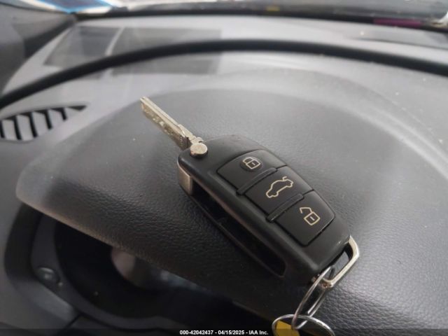 WA1ECCFS0HR009385 Audi Q3 2.0t Premium