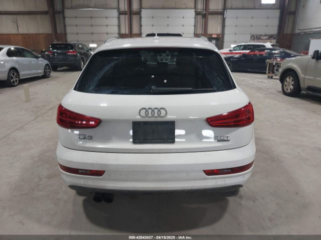 WA1ECCFS0HR009385 Audi Q3 2.0t Premium