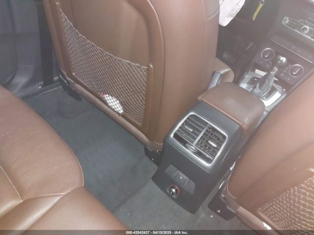 WA1ECCFS0HR009385 Audi Q3 2.0t Premium