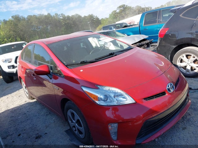 JTDKN3DU6F1913227 Toyota Prius Three