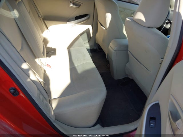 JTDKN3DU6F1913227 Toyota Prius Three