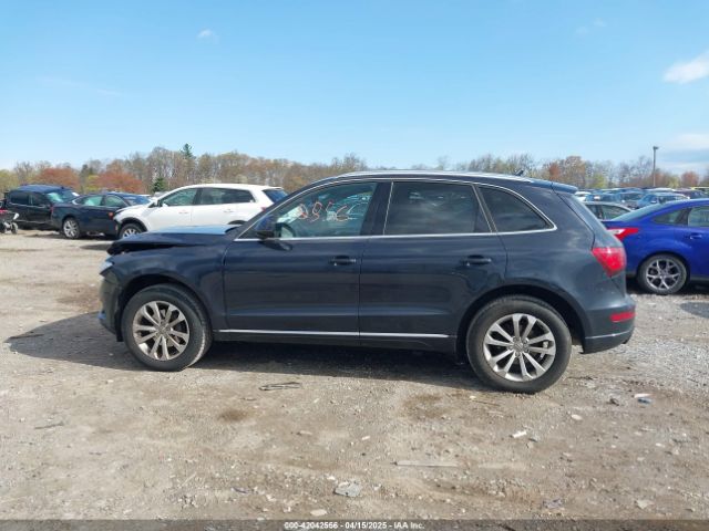 WA1LFAFP1EA114946 Audi Q5 2.0t Premium