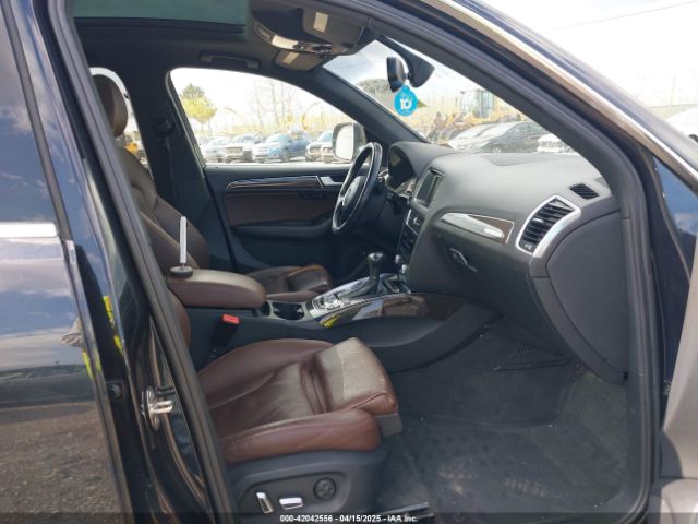 WA1LFAFP1EA114946 Audi Q5 2.0t Premium