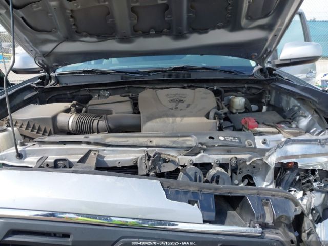 3TMAZ5CN0HM038271 Toyota Tacoma Sr5 V6