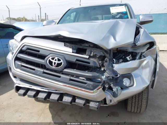 3TMAZ5CN0HM038271 Toyota Tacoma Sr5 V6