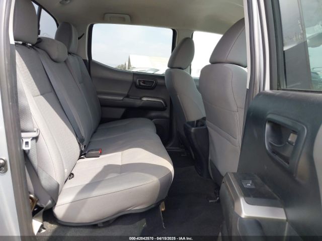 3TMAZ5CN0HM038271 Toyota Tacoma Sr5 V6