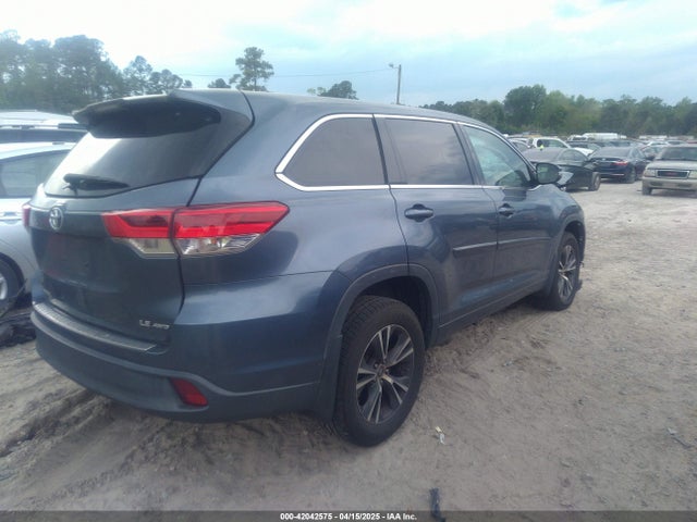 Toyota Highlander Le Plus 2018 5TDBZRFH6JS800526 Image 4