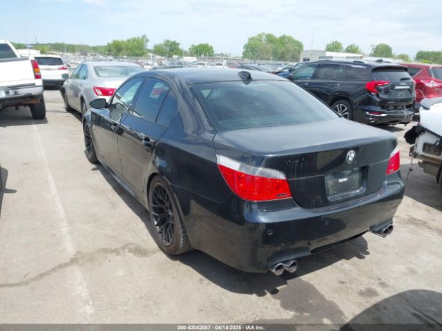 2006 BMW M5 WBSNB93546B584484 Photo 2