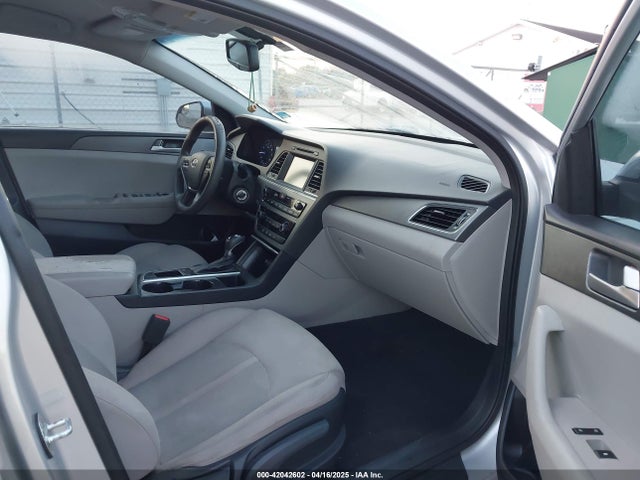 5NPE24AFXGH309594 Hyundai SONATA SE
