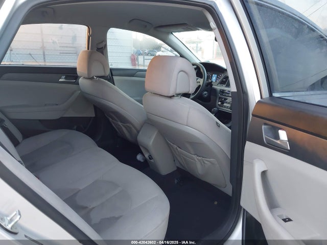 5NPE24AFXGH309594 Hyundai SONATA SE