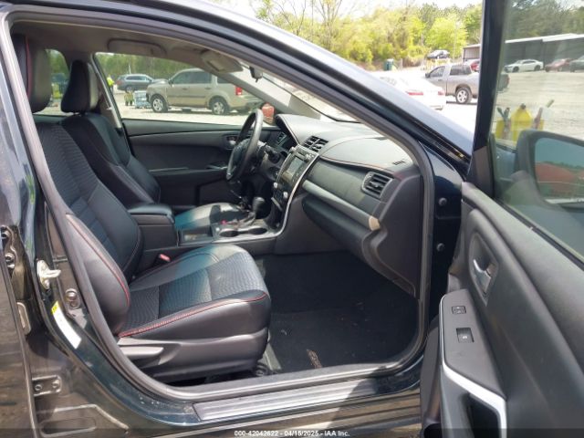 4T1BF1FK2FU476205 Toyota CAMRY SE