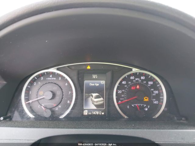 4T1BF1FK2FU476205 Toyota CAMRY SE