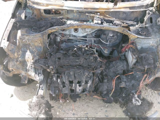 5XYKT3A65EG486679 KIA SORENTO LX