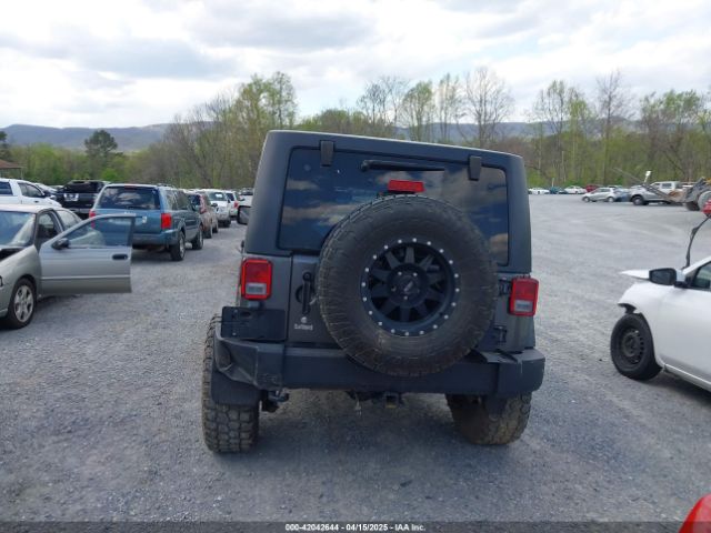 1C4HJWDG2JL930461 Jeep Wrangler Jk Unlimited Sport S 4x4