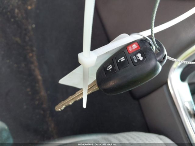 4T4BF1FK1GR539303 Toyota CAMRY LE