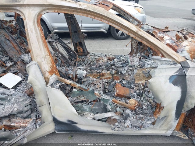 2022 AUDI RS 6 AVANT WUA1CBF24NN902356 Photo 4