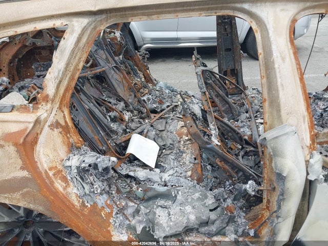 2022 AUDI RS 6 AVANT WUA1CBF24NN902356 Photo 7