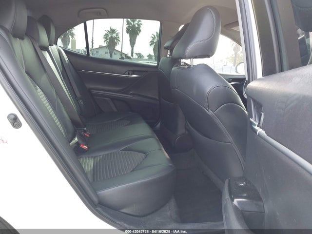 4T1B11HK7JU058906 Toyota CAMRY SE