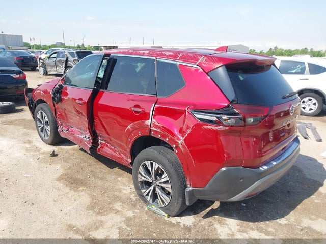 JN8AT3BAXMW009086 Nissan Rogue Sv Fwd