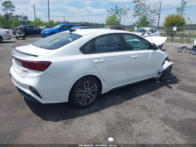 3KPF54AD8PE638941 KIA Forte Gt-line