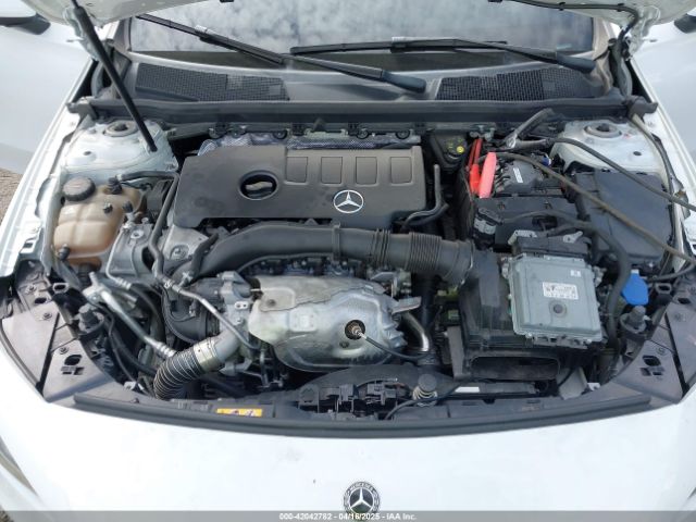 WDD3G4EB4LW038378 Mercedes-Benz A 220