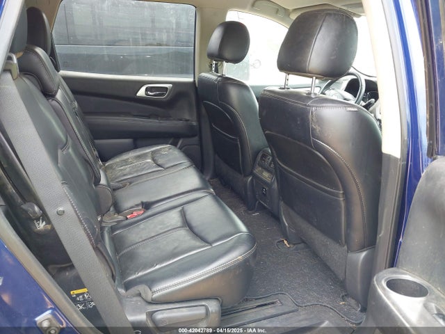 5N1DR2MN5HC902786 Nissan Pathfinder Sl