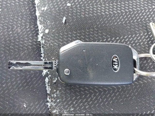 KNDPMCAC0N7002990 KIA Sportage Lx