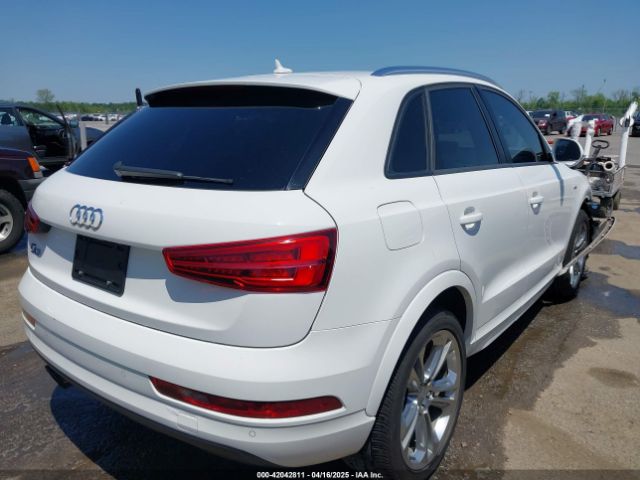 WA1BCCFS4JR000455 Audi Q3 2.0t Premium/2.0t Sport Premium