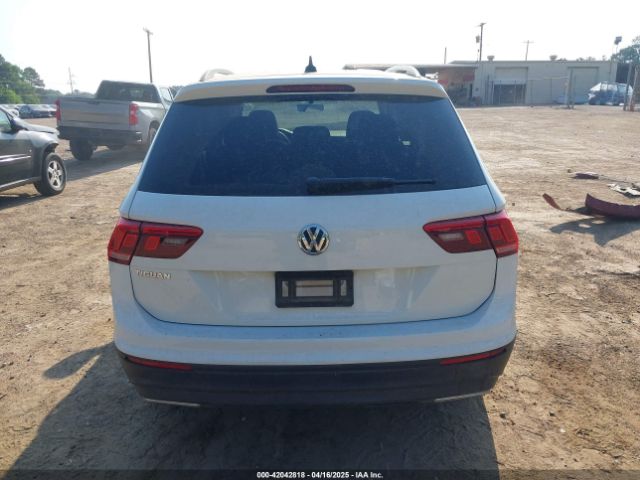 3VV1B7AX6MM110493 Volkswagen Tiguan 2.0t S