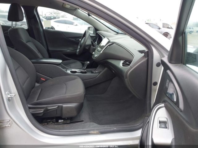 1G1ZB5ST5KF144156 Chevrolet Malibu 1ls