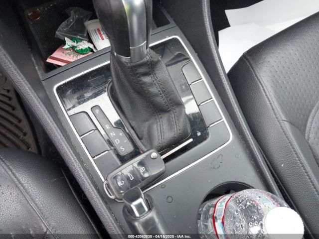 1VWAT7A34EC054062 Volkswagen Passat 1.8t Wolfsburg Edition