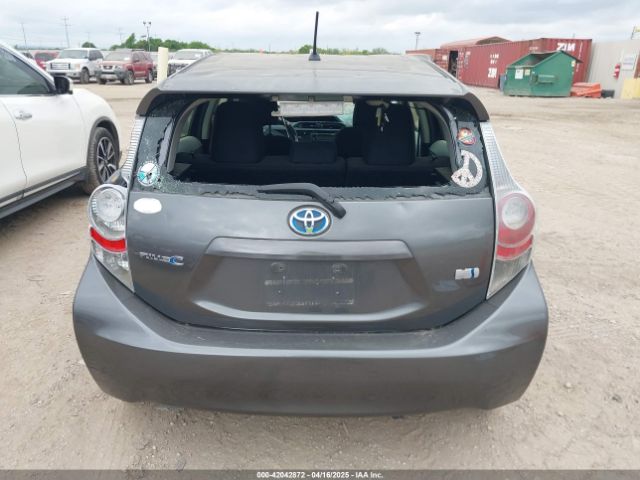 JTDKDTB38E1082180 Toyota Prius C Two