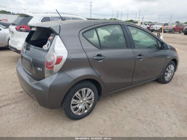 JTDKDTB38E1082180 Toyota Prius C Two