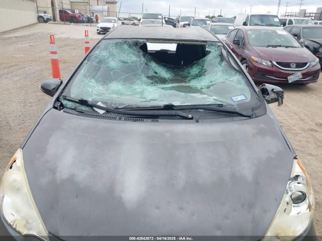 JTDKDTB38E1082180 Toyota Prius C Two