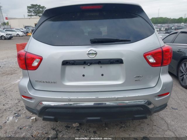 5N1DR2MM9HC648975 Nissan Pathfinder Sv