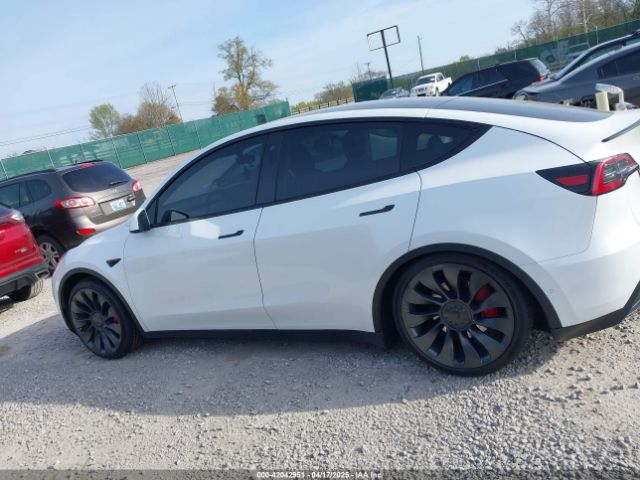 5YJYGDEFXMF240246 Tesla Model Y Performance Dual Motor All-wheel Drive