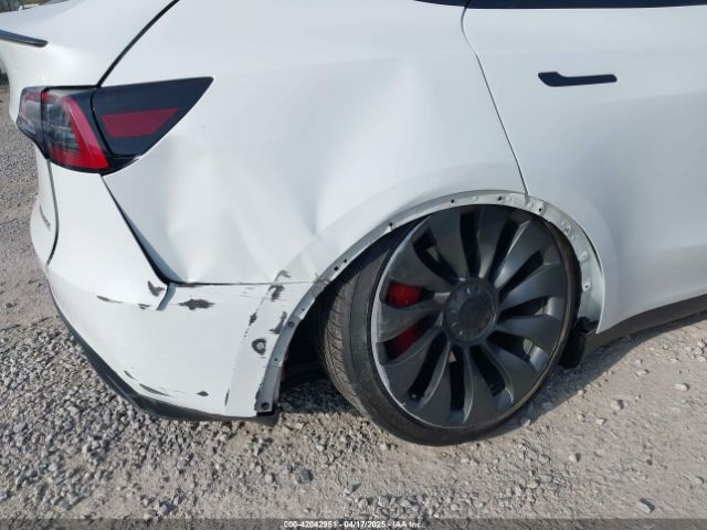 5YJYGDEFXMF240246 Tesla Model Y Performance Dual Motor All-wheel Drive
