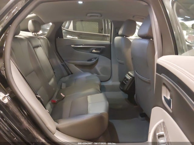 1G1105S32JU122113 Chevrolet IMPALA 1LT
