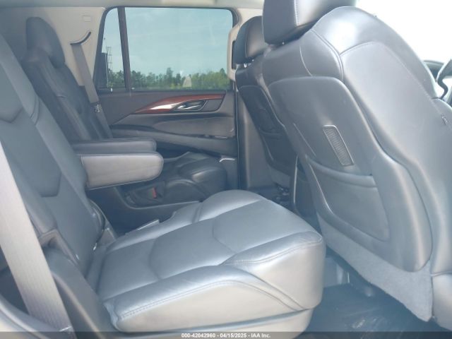 1GYS3BKJ6LR124477 Cadillac Escalade 2wd Luxury