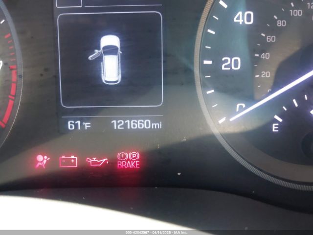KM8J33A23HU490270 Hyundai Tucson Sport