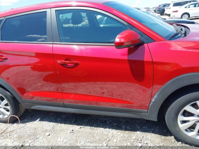 KM8J23A47MU379915 Hyundai TUCSON SE