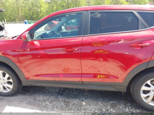 KM8J23A47MU379915 Hyundai TUCSON SE